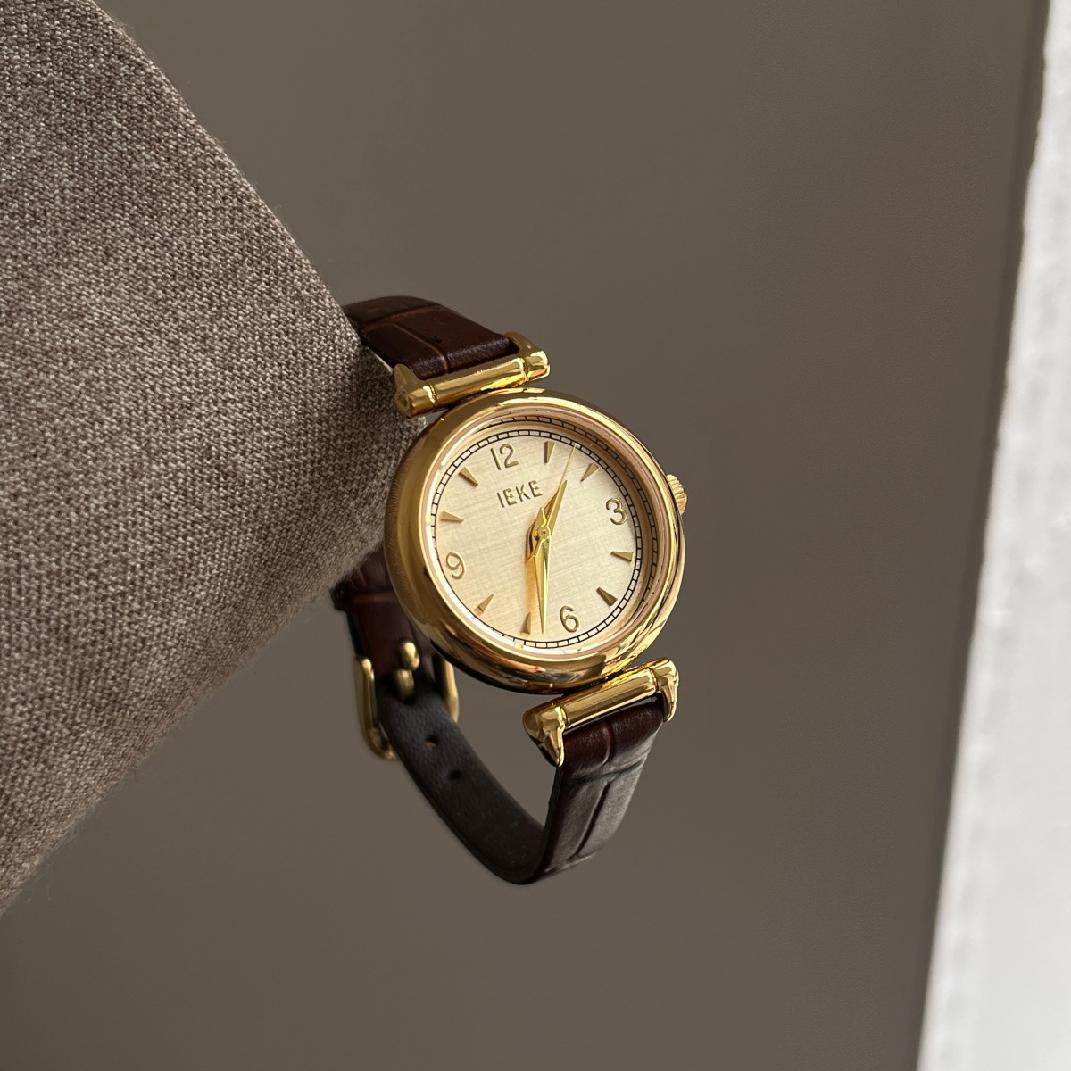 Vintage Tarzı Lüks Saat, Üst D - Luxury Watch Vintage incelemesi ve fiyatı
